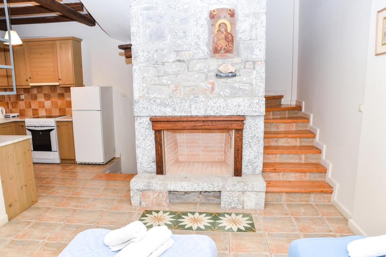 Ryalos Villas Kalamata Exterior photo