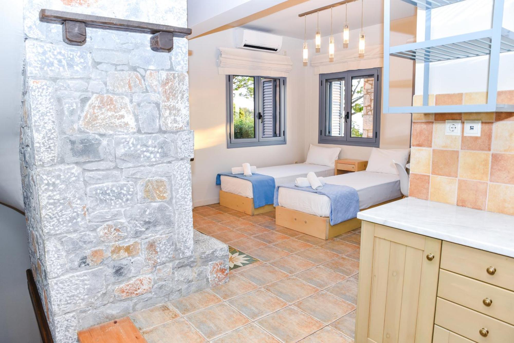 Ryalos Villas Kalamata Exterior photo